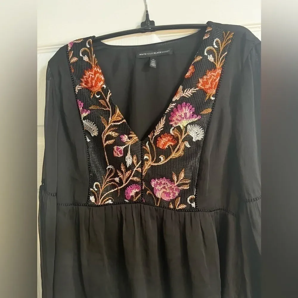 White House black market embroidered black blouse size 12 large zipper pink red - Picture 10 of 11